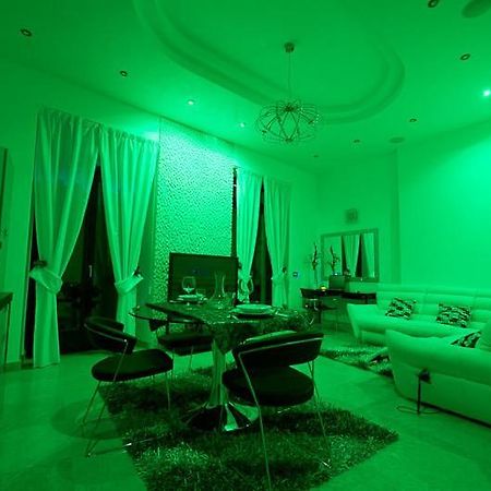 Appartamenti Luxury Arco Bagian luar foto