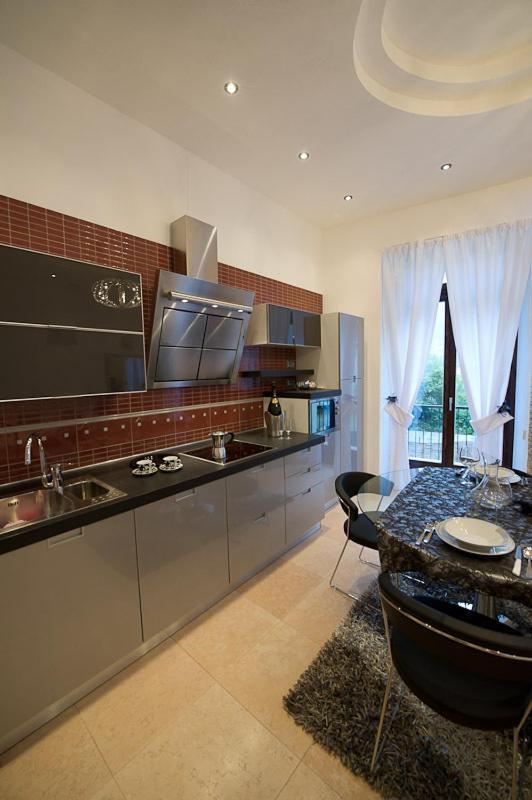 Appartamenti Luxury Arco Bagian luar foto